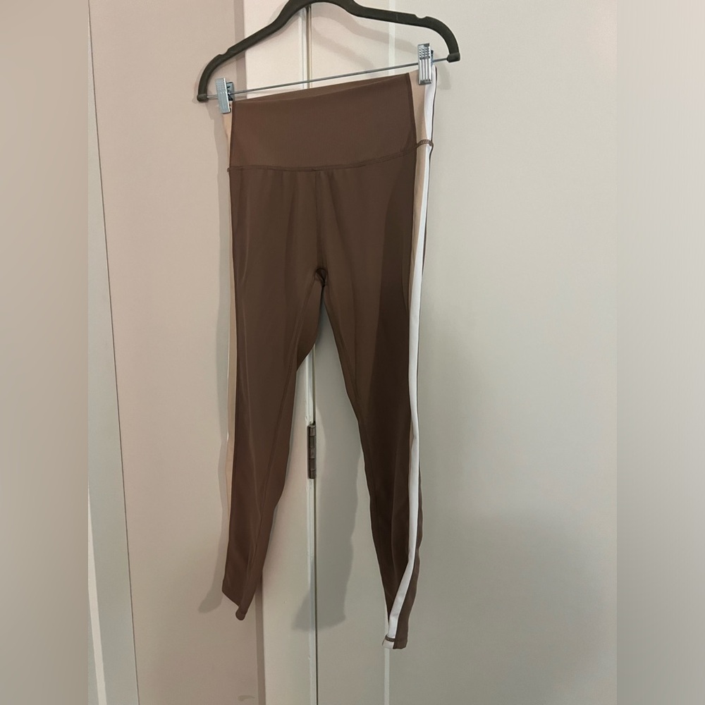 Wilo the Label High-Rise Leggings • Size Medium • Brown w/ White Side Stripe
